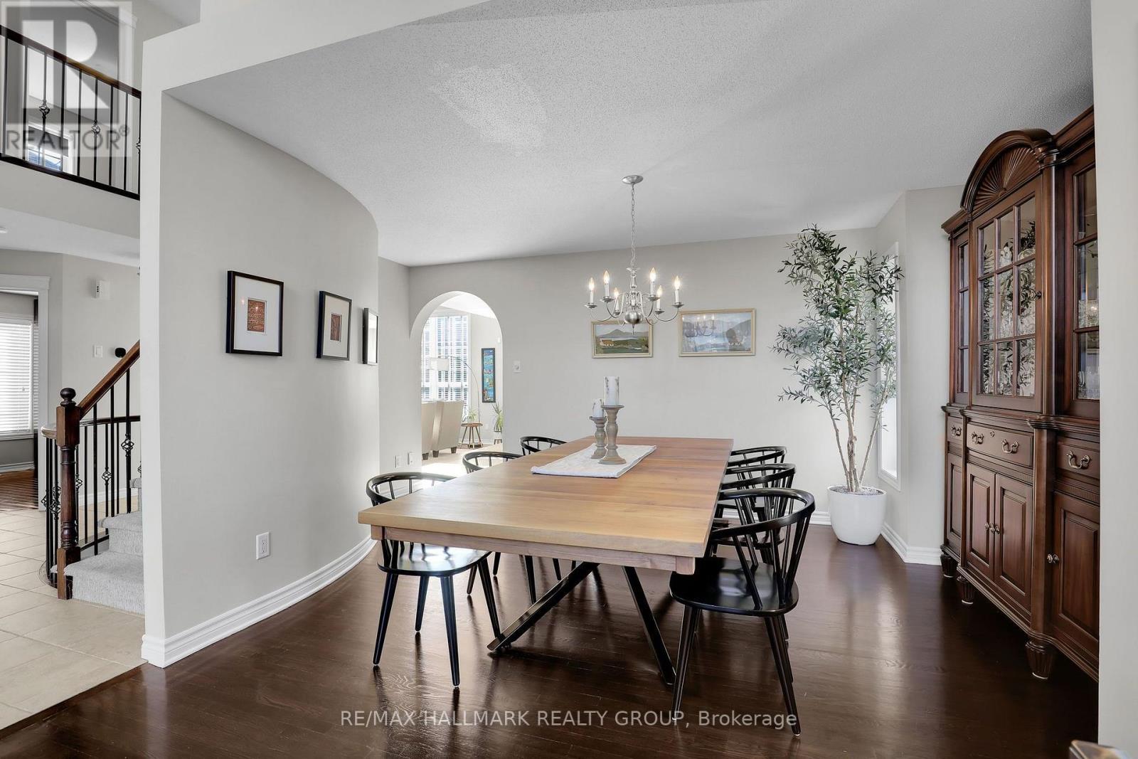 56 Golflinks Drive, Ottawa, ON