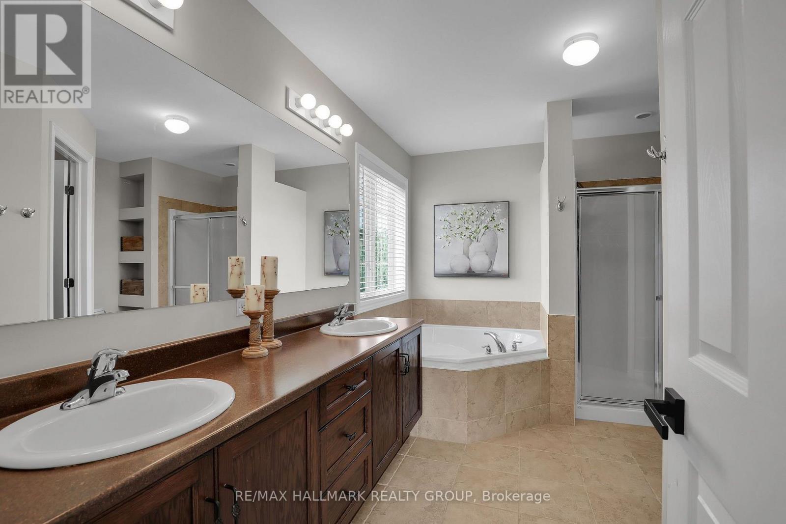 56 Golflinks Drive, Ottawa, ON