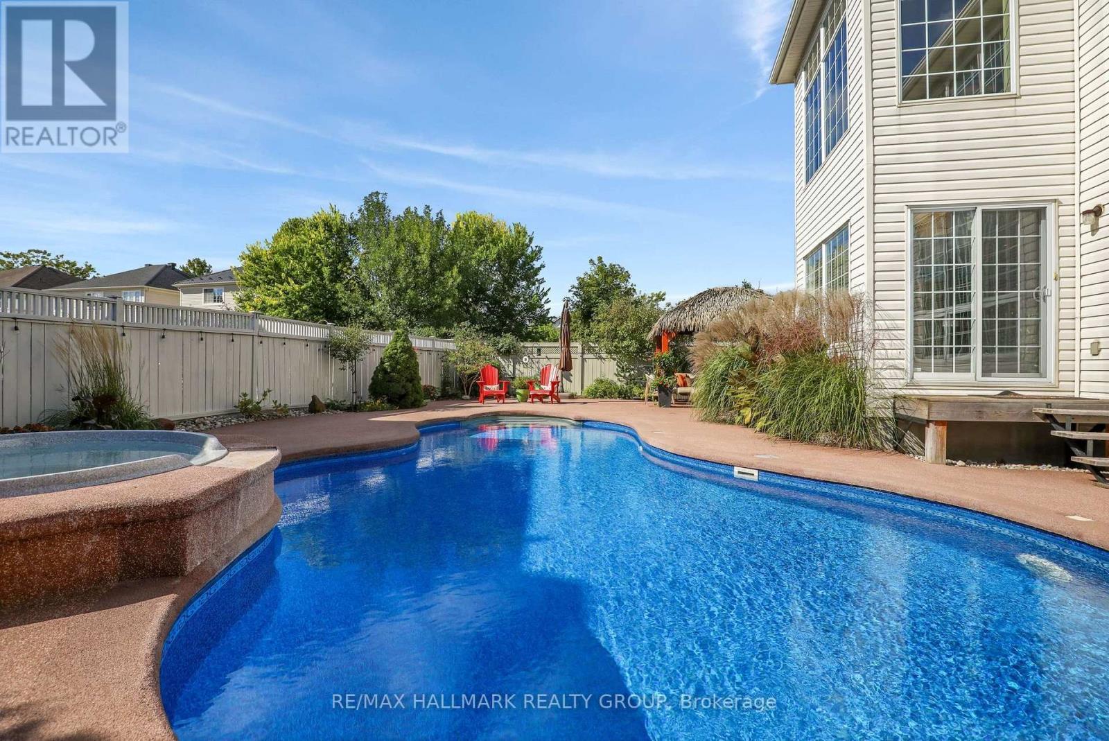 56 Golflinks Drive, Ottawa, ON
