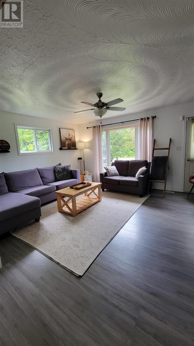 16 Maple Dr, Echo Bay, ON
