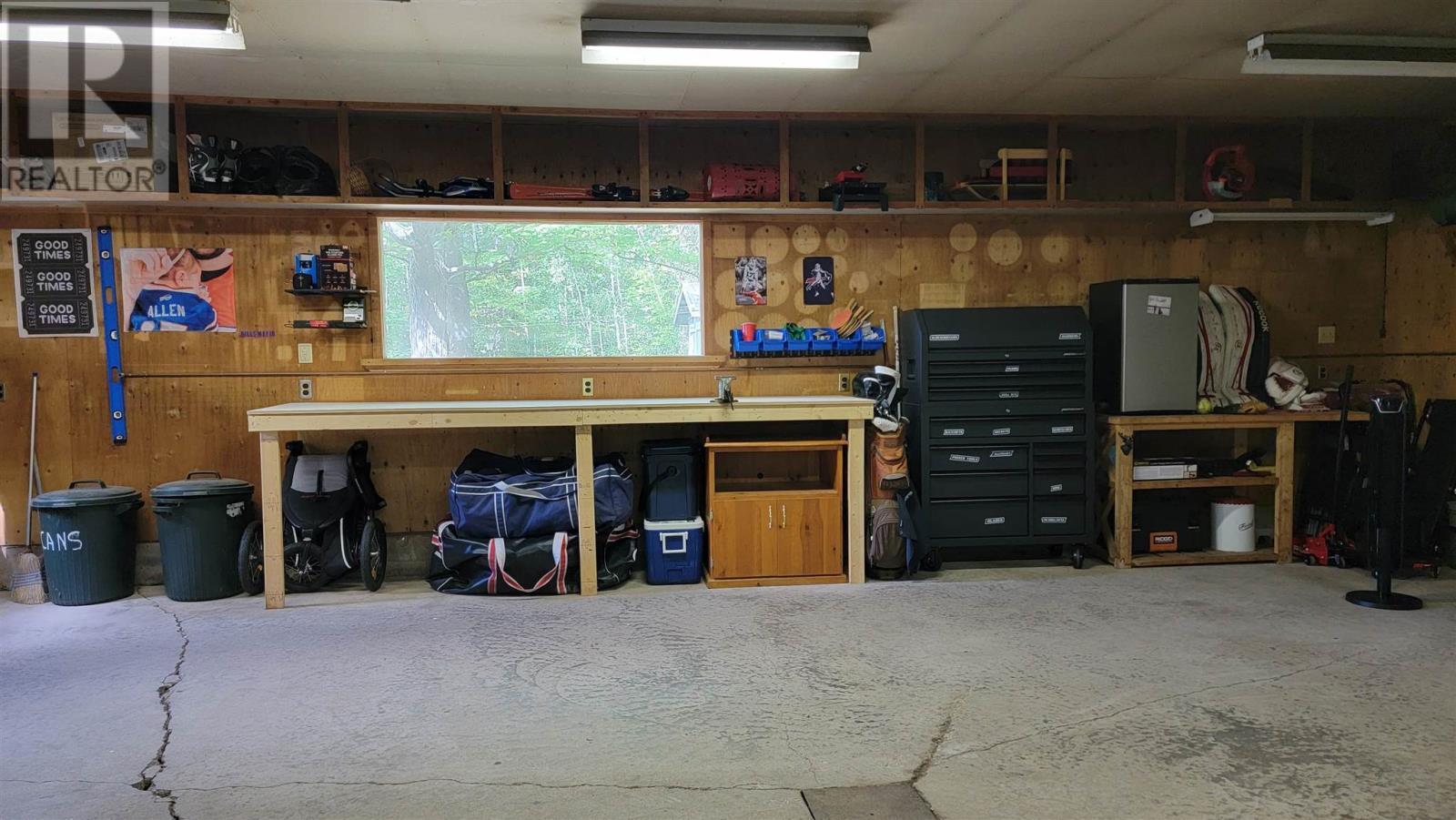 16 Maple Dr, Echo Bay, ON
