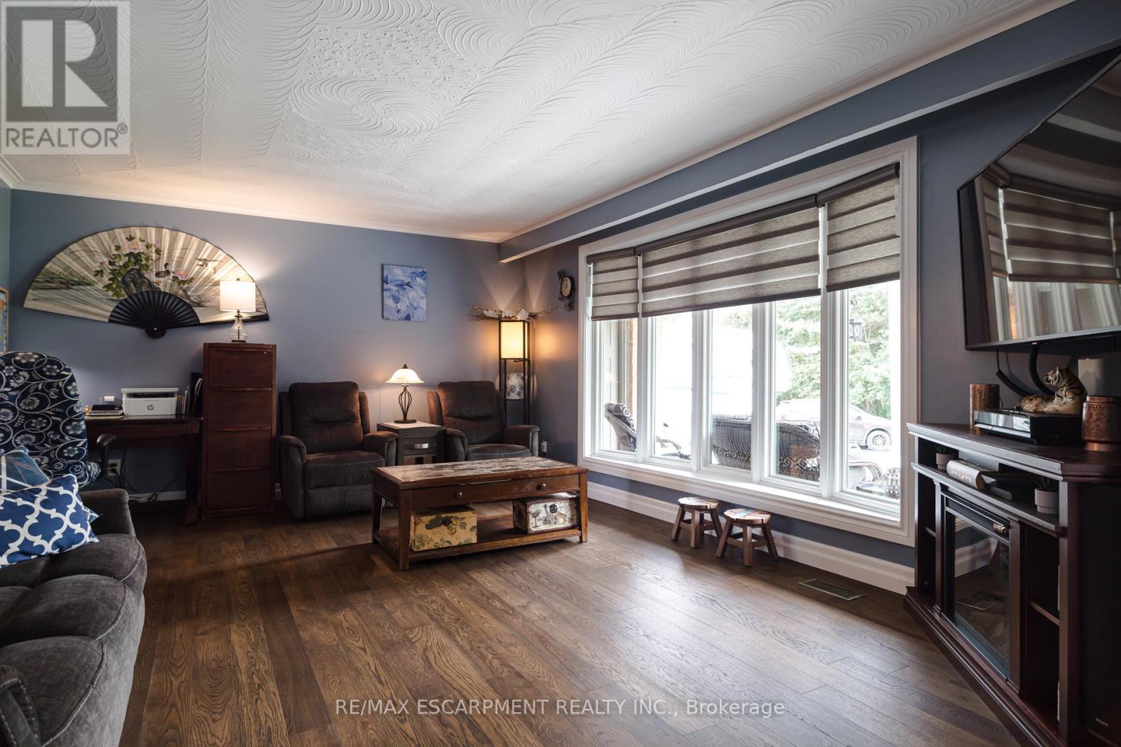 266 Goose Alley, Uxbridge, ON