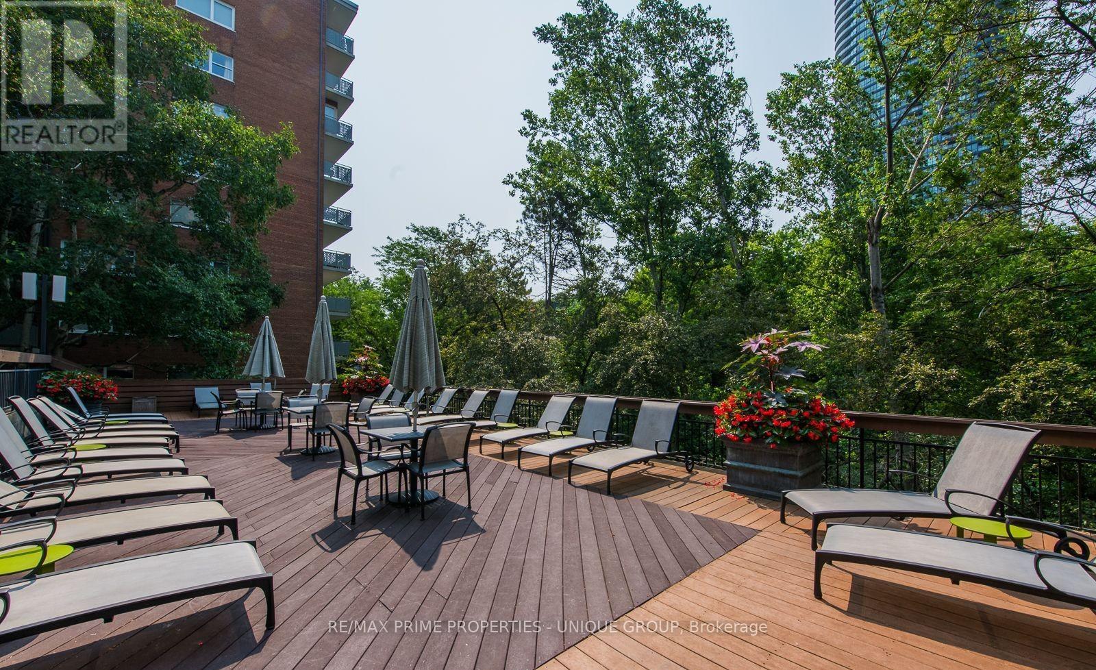 644 - 21 Dale Avenue, Toronto, ON