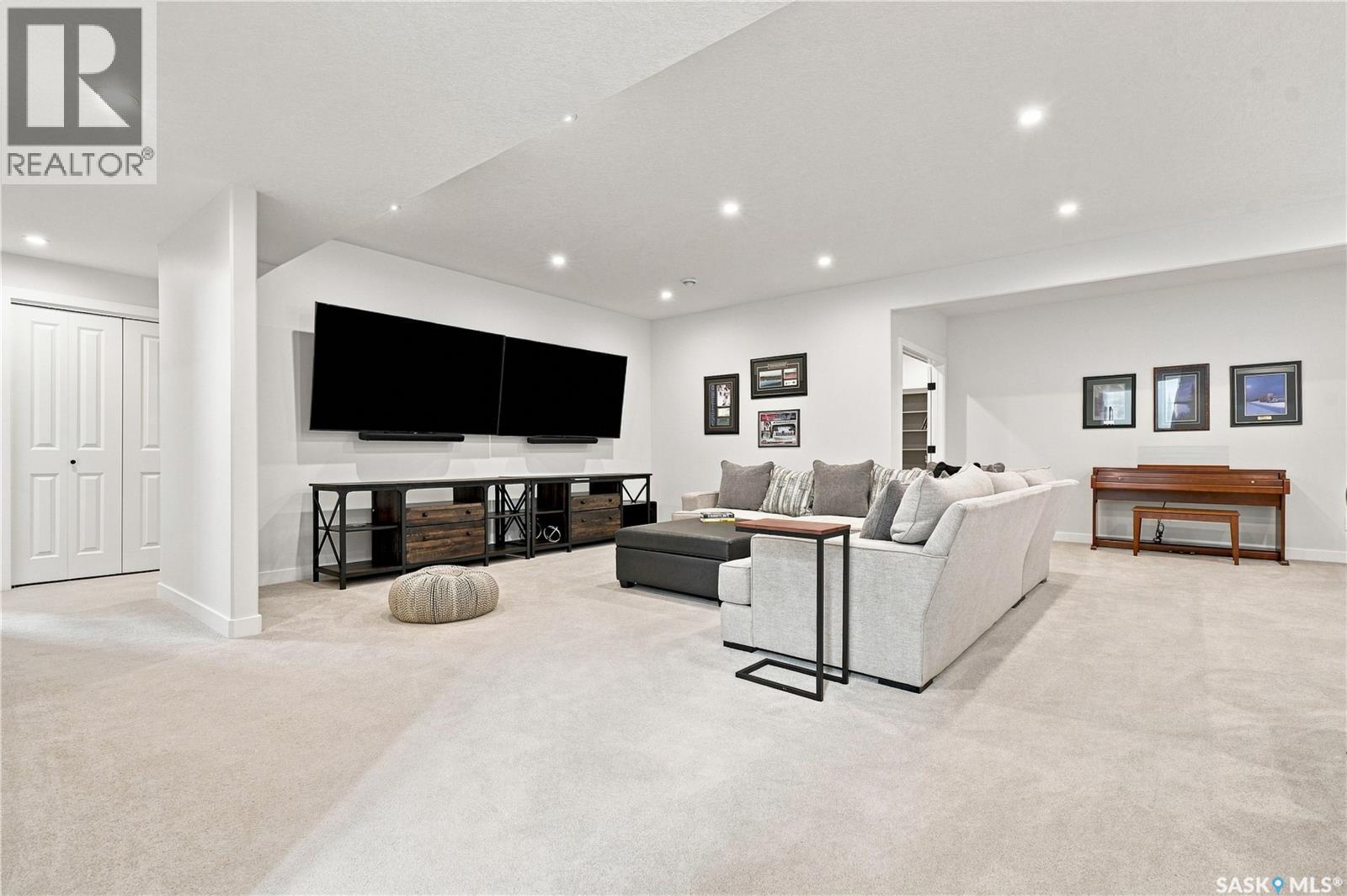 223 Hamm Crescent, Saskatoon, SK