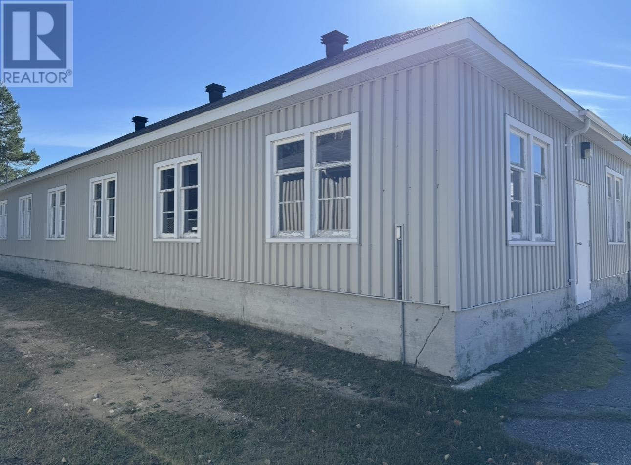 . Henry St, Gogama, ON