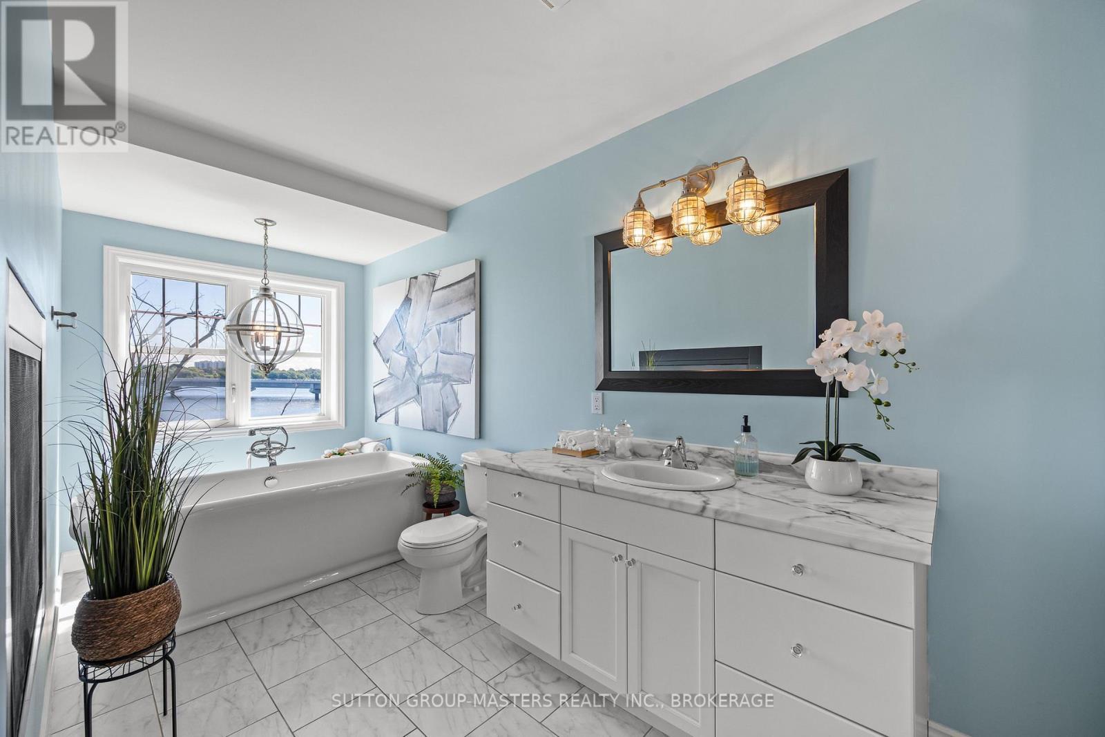 728 Newmarket Lane, Kingston (Rideau), ON