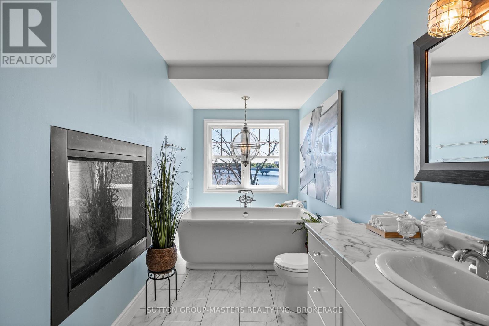 728 Newmarket Lane, Kingston (Rideau), ON