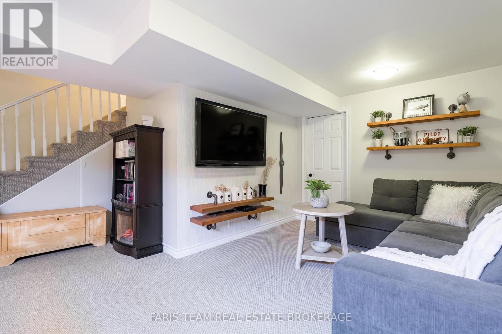 153 Cardinal Street, Barrie, ON