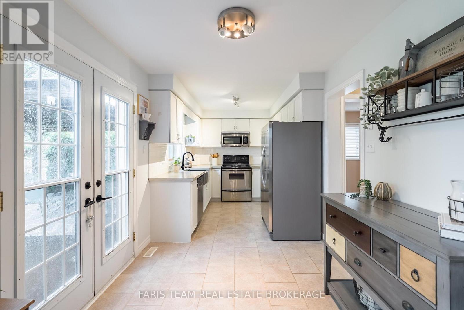 153 Cardinal Street, Barrie, ON