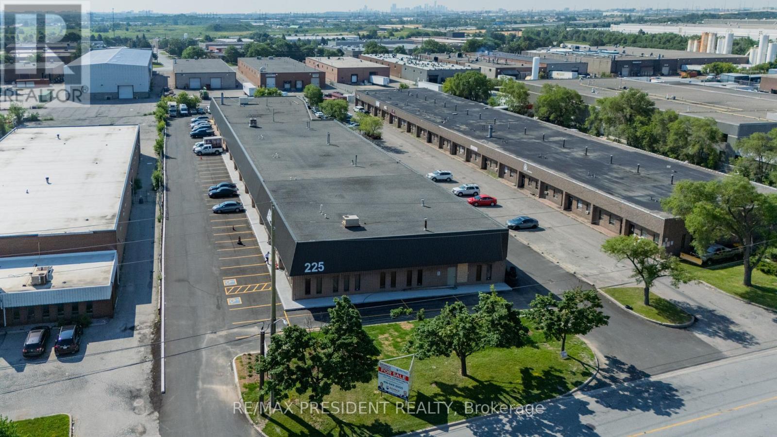 12 - 225 Advance Boulevard, Brampton, ON