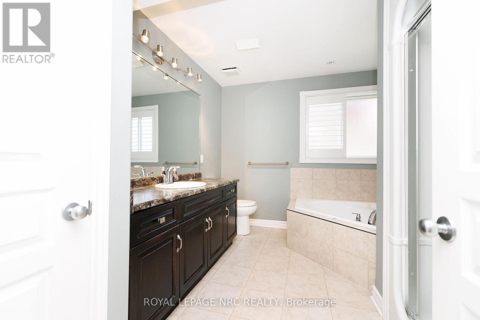 8532 Heikoop Crescent, Niagara Falls (Forestview), ON