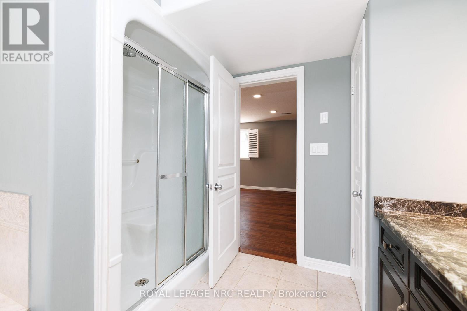 8532 Heikoop Crescent, Niagara Falls (Forestview), ON