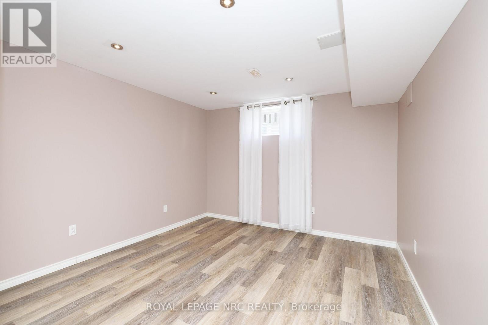 8532 Heikoop Crescent, Niagara Falls (Forestview), ON