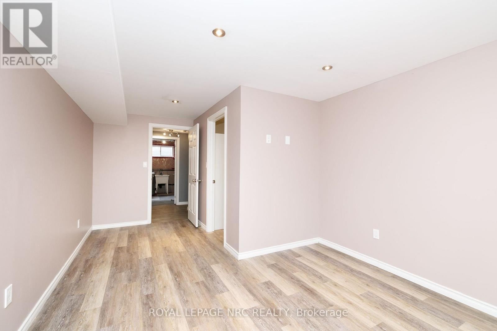 8532 Heikoop Crescent, Niagara Falls (Forestview), ON