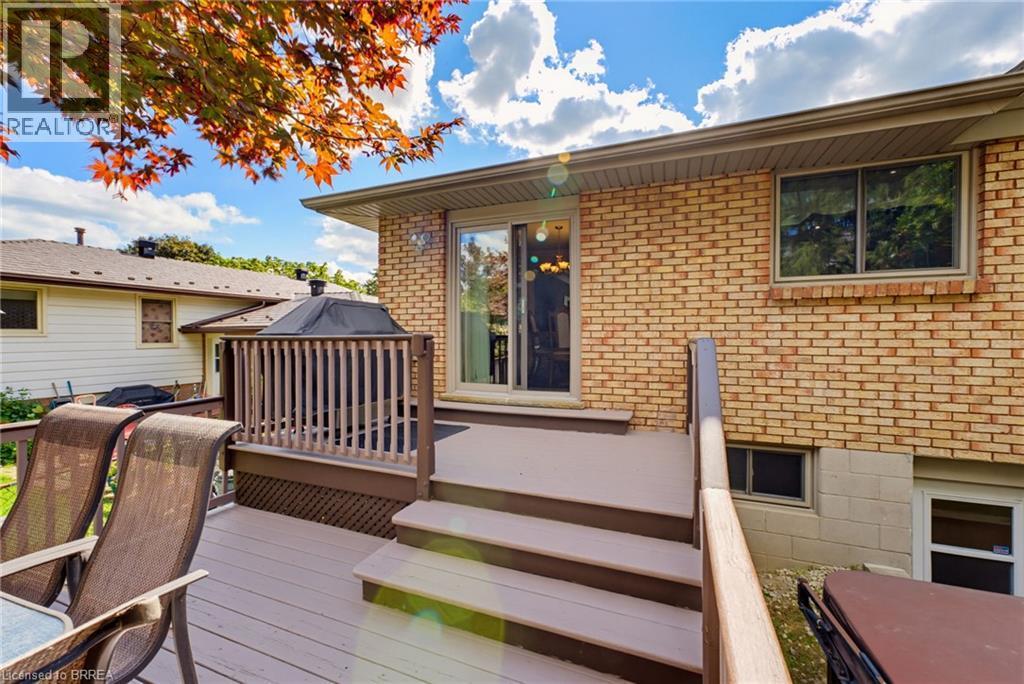 32 Wedgewood Drive, Brantford, ON