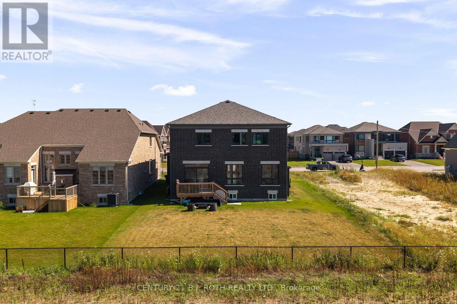 6 Henderson Street, Essa, ON