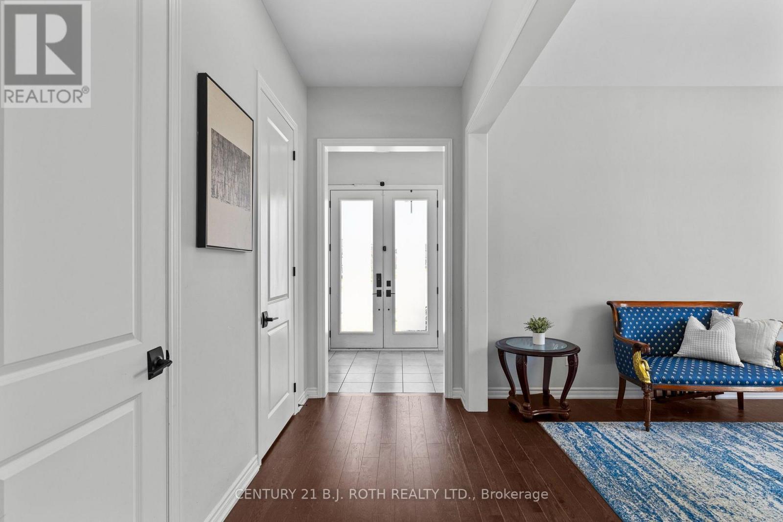 6 Henderson Street, Essa, ON