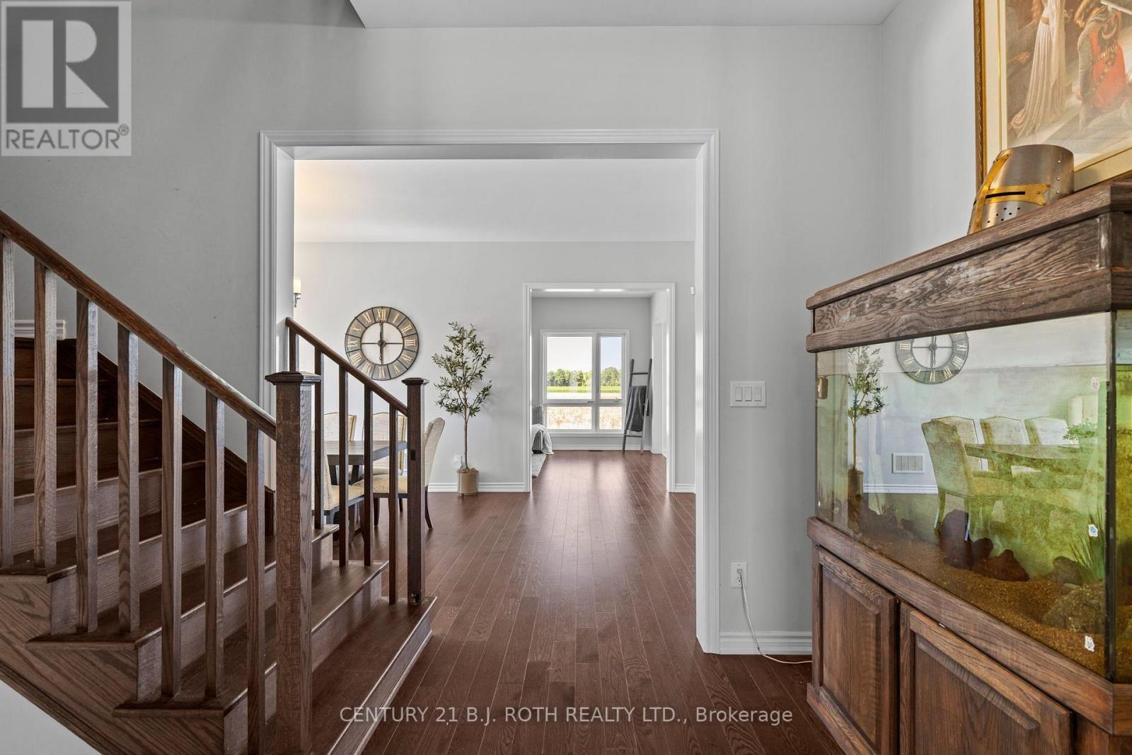 6 Henderson Street, Essa, ON