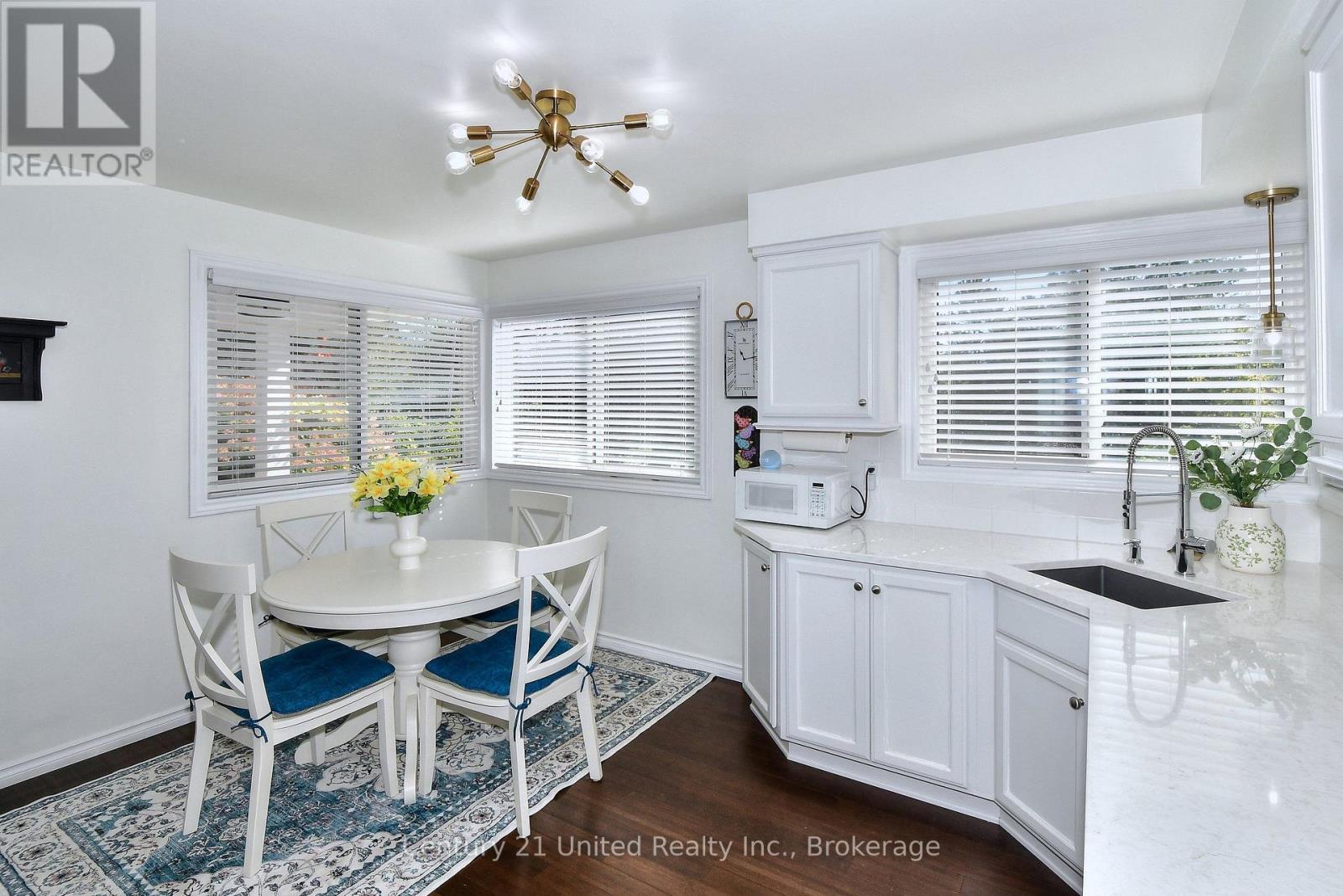 1812 Youngs Point Road, Selwyn, ON