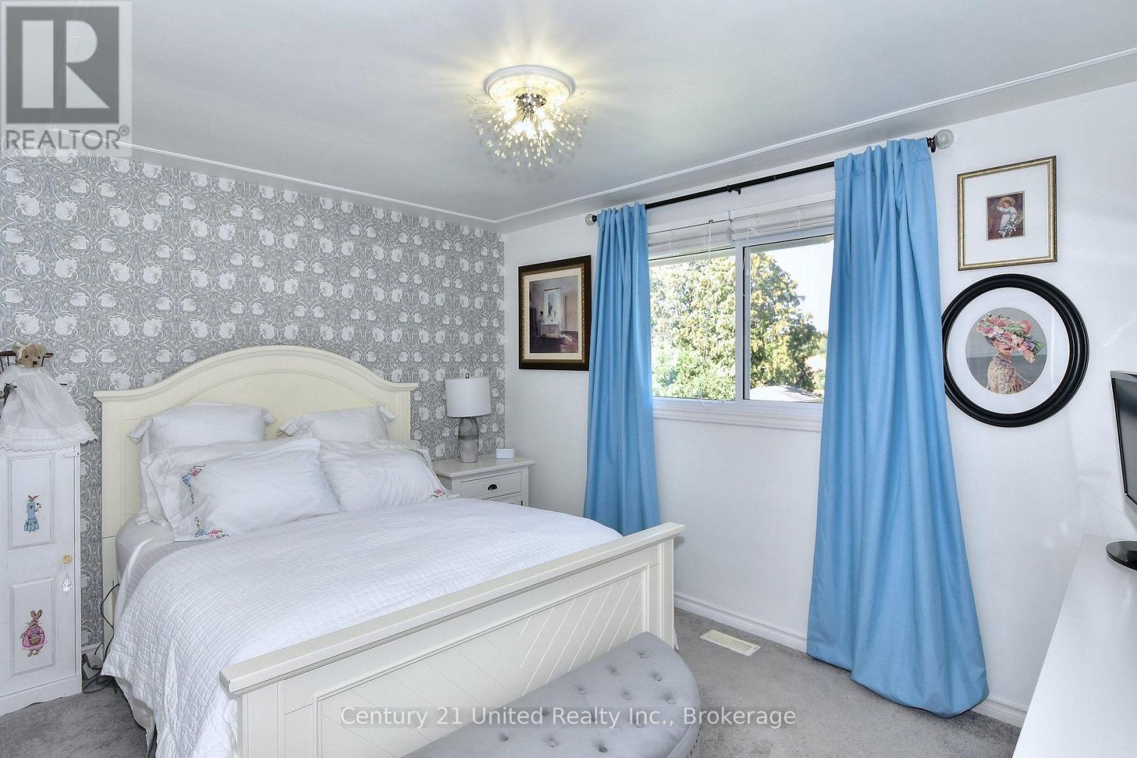 1812 Youngs Point Road, Selwyn, ON