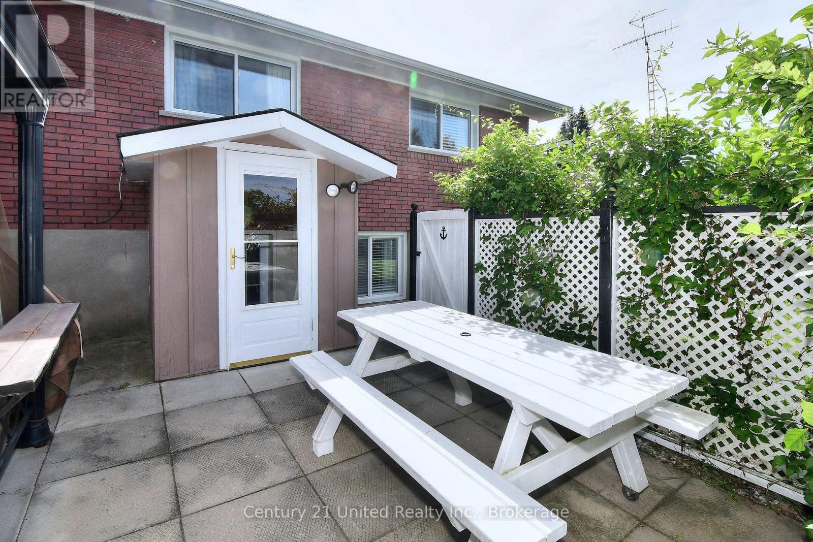 1812 Youngs Point Road, Selwyn, ON