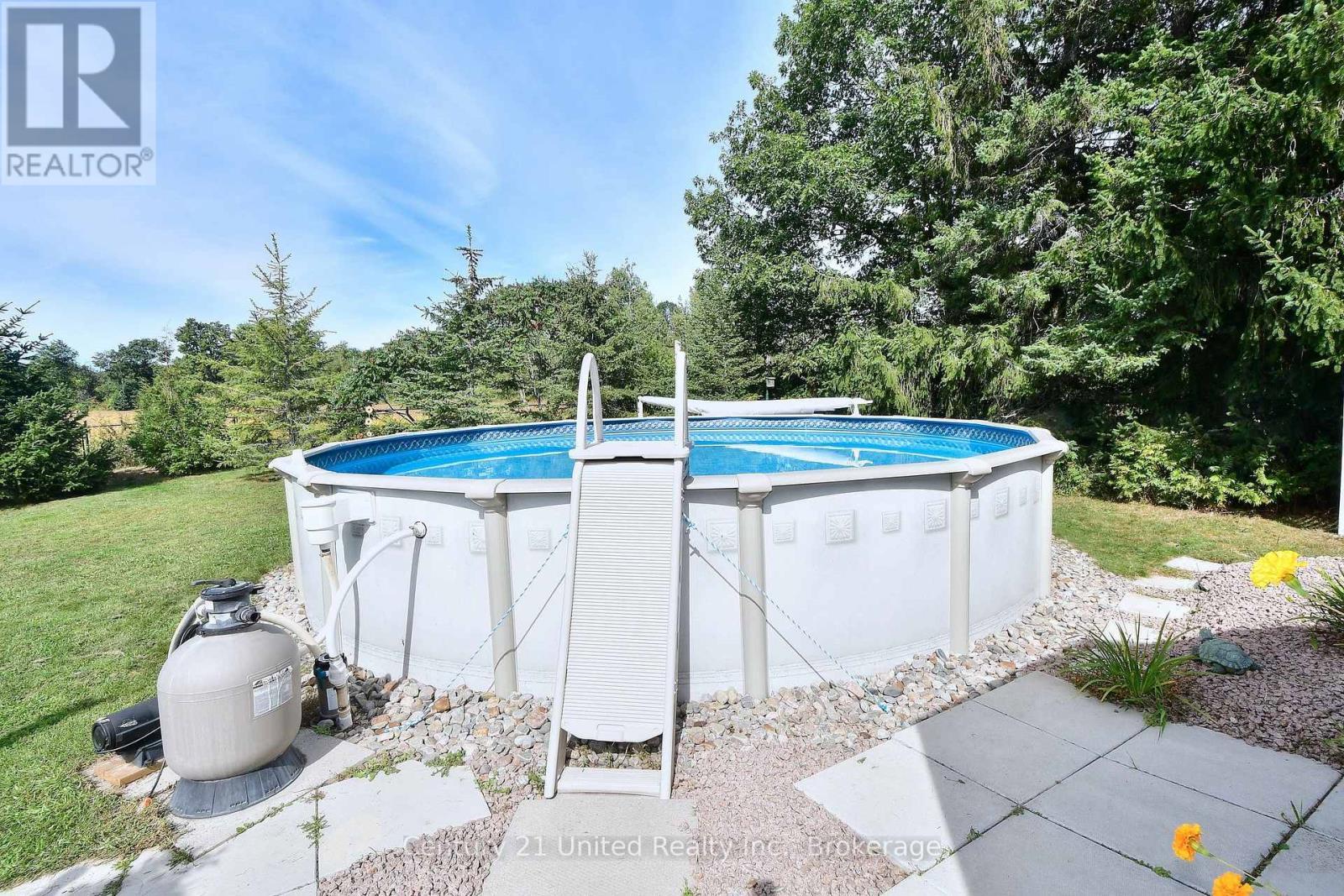 1812 Youngs Point Road, Selwyn, ON