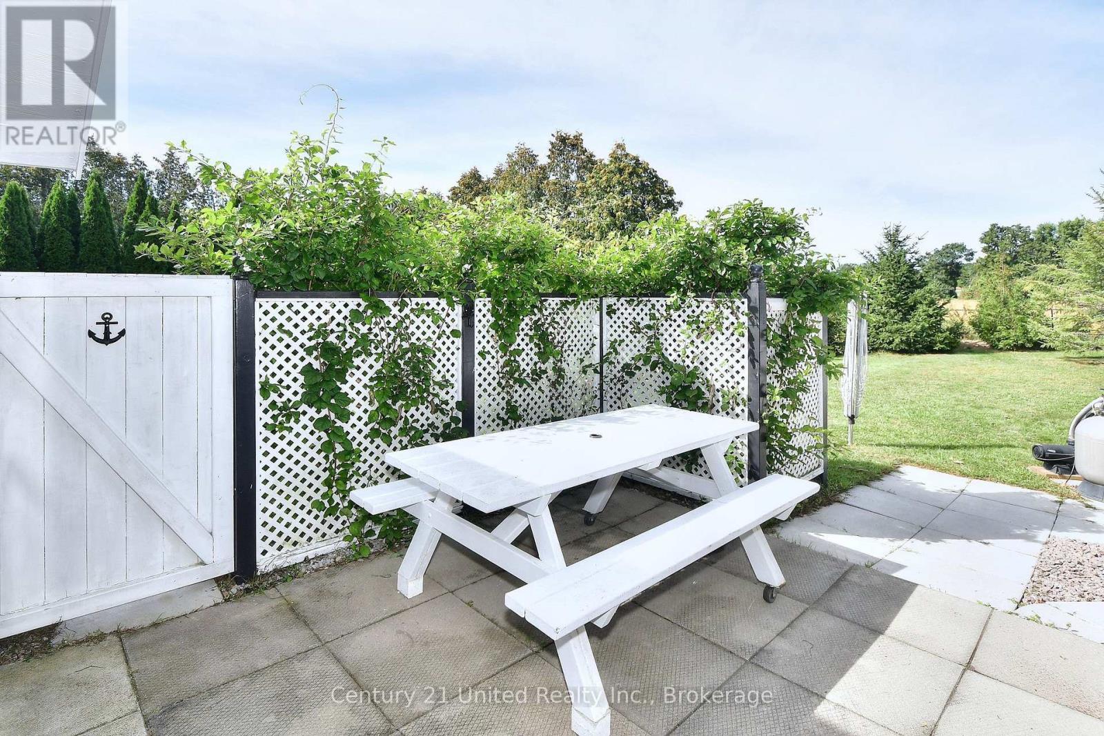 1812 Youngs Point Road, Selwyn, ON