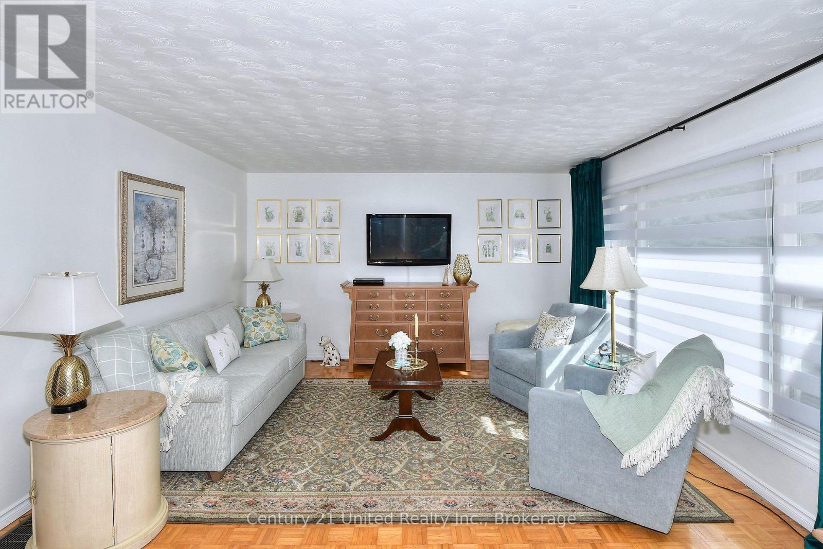 1812 Youngs Point Road, Selwyn, ON