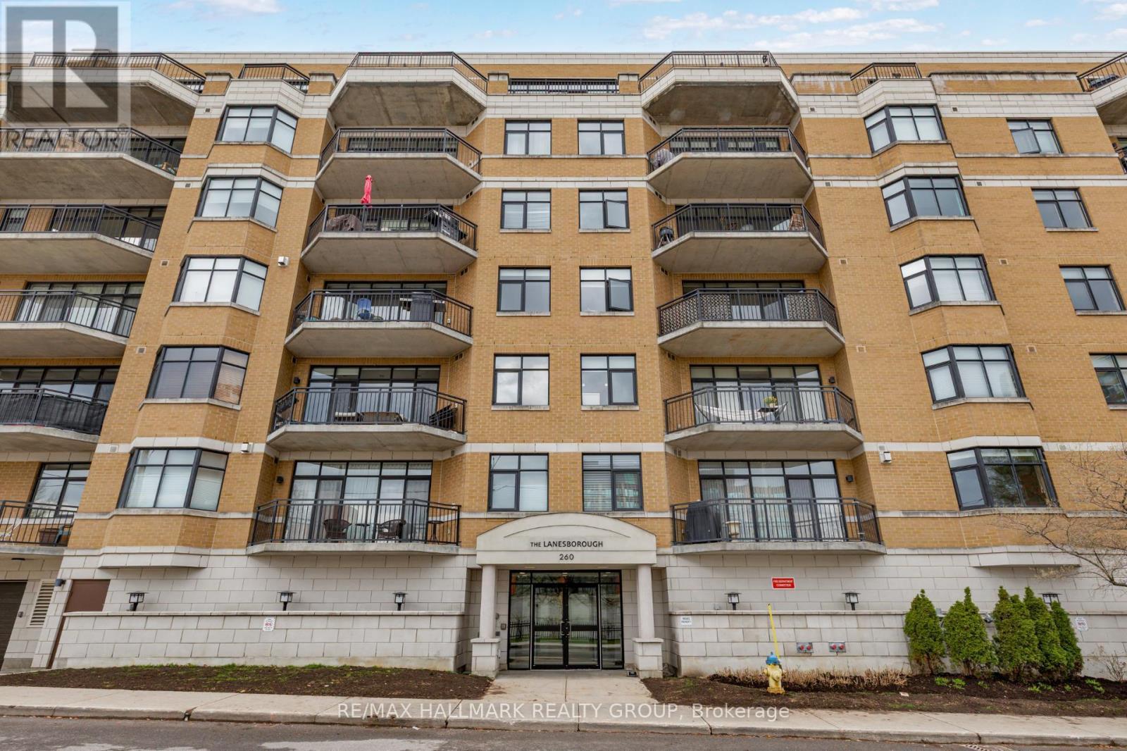 203 - 260 Besserer Street, Ottawa, ON