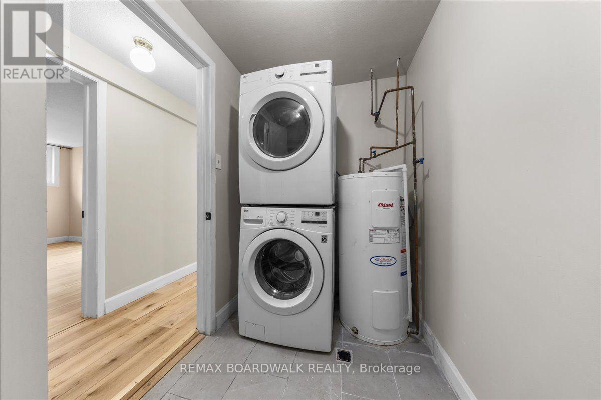 6 - 7 Timberview Way, Ottawa, ON