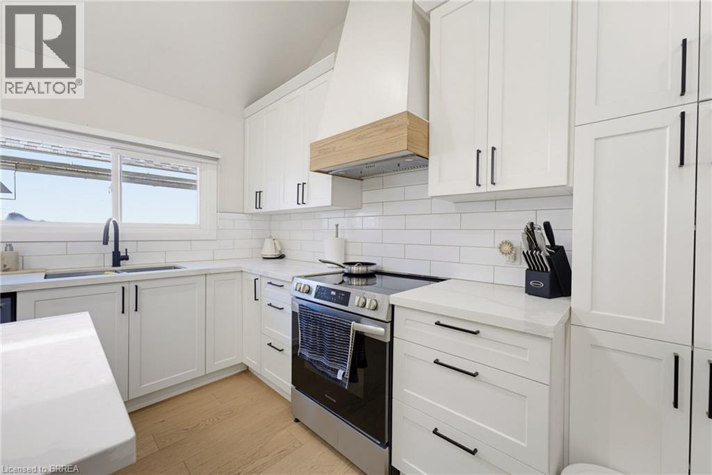 410 Nelson Street, Brantford, ON