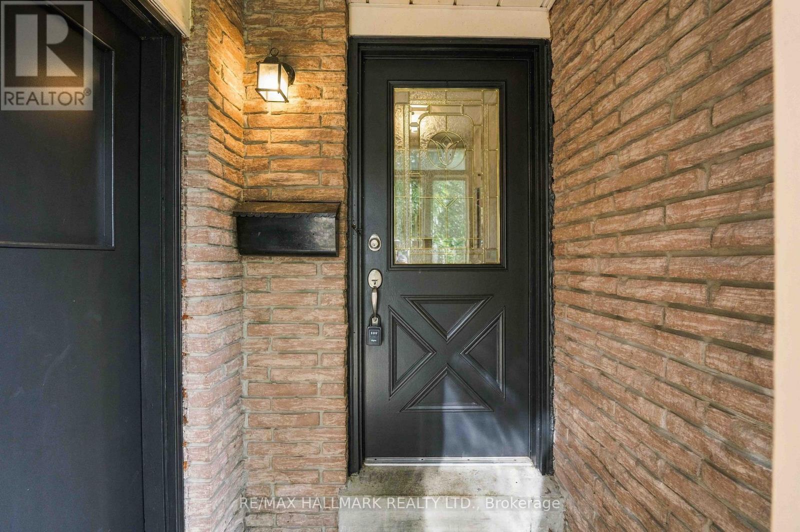 516 Creekview Circle, Pickering, ON