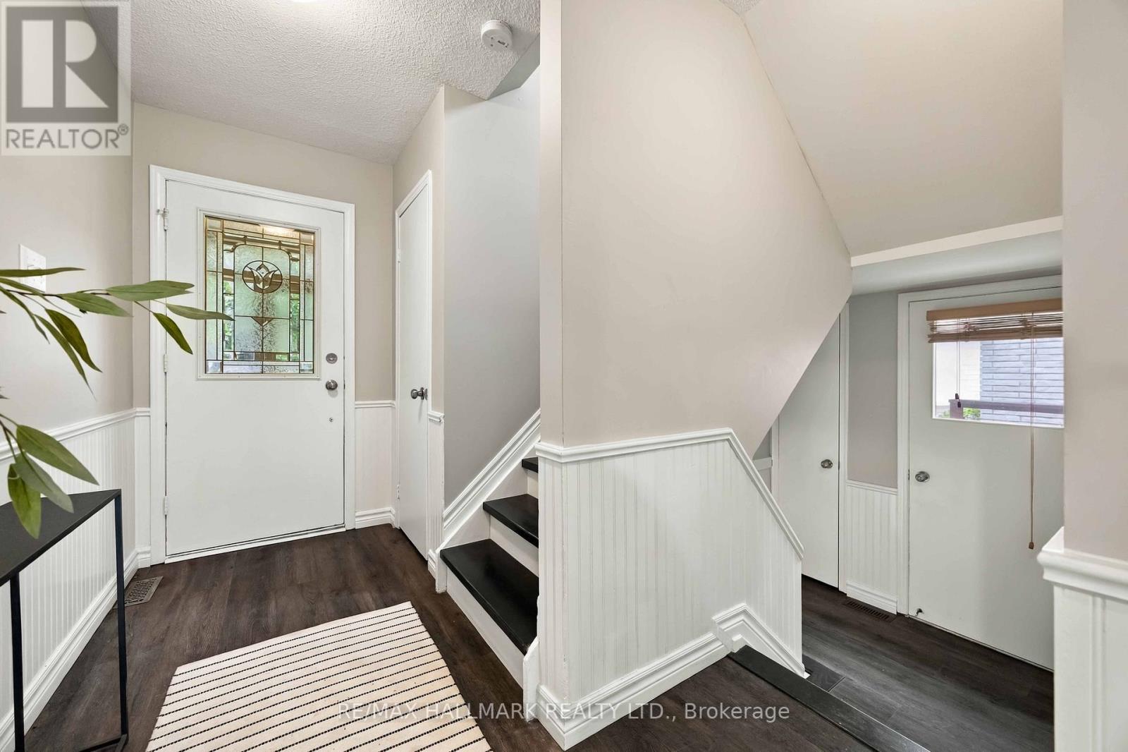 516 Creekview Circle, Pickering, ON