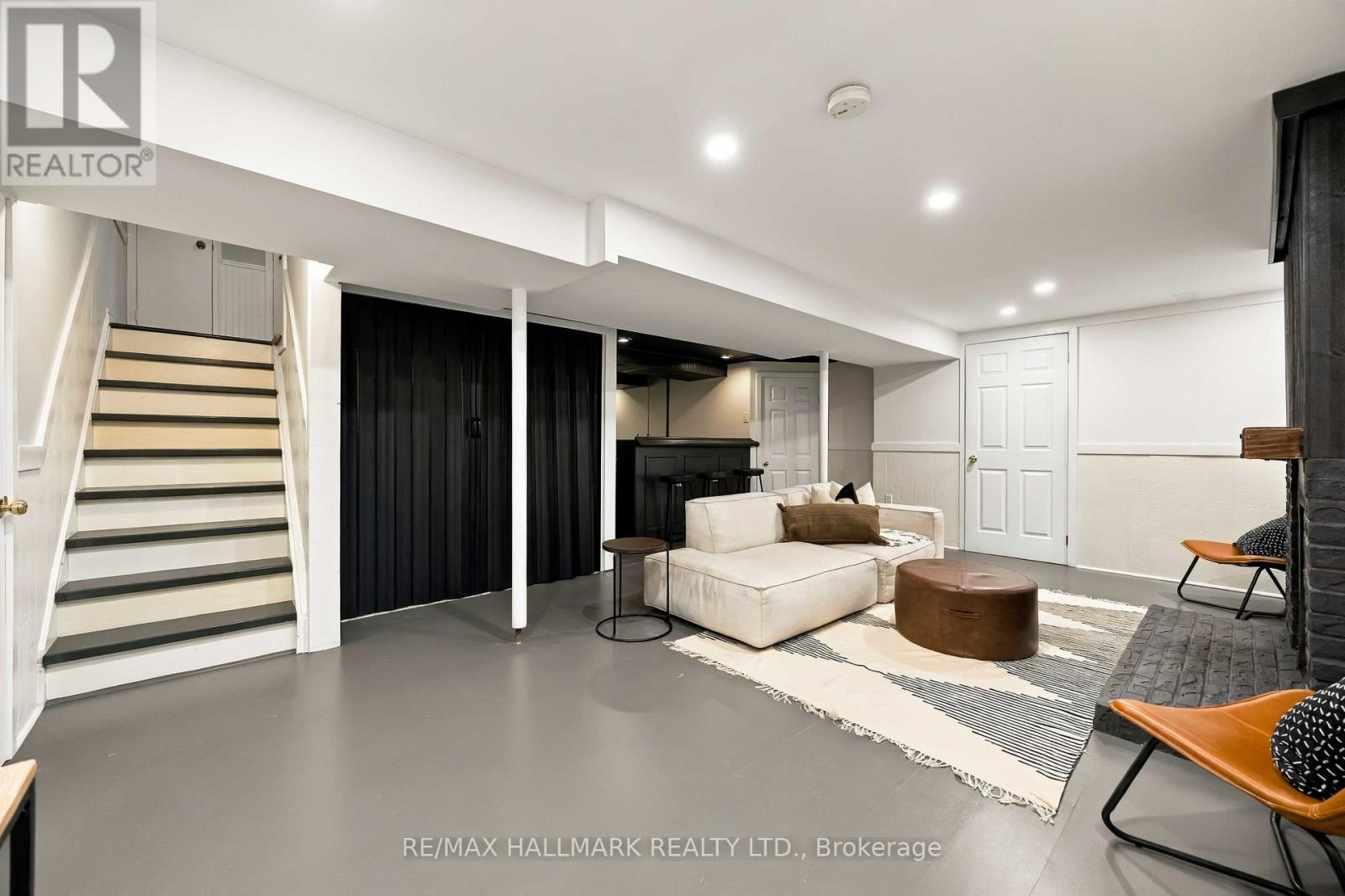 516 Creekview Circle, Pickering, ON