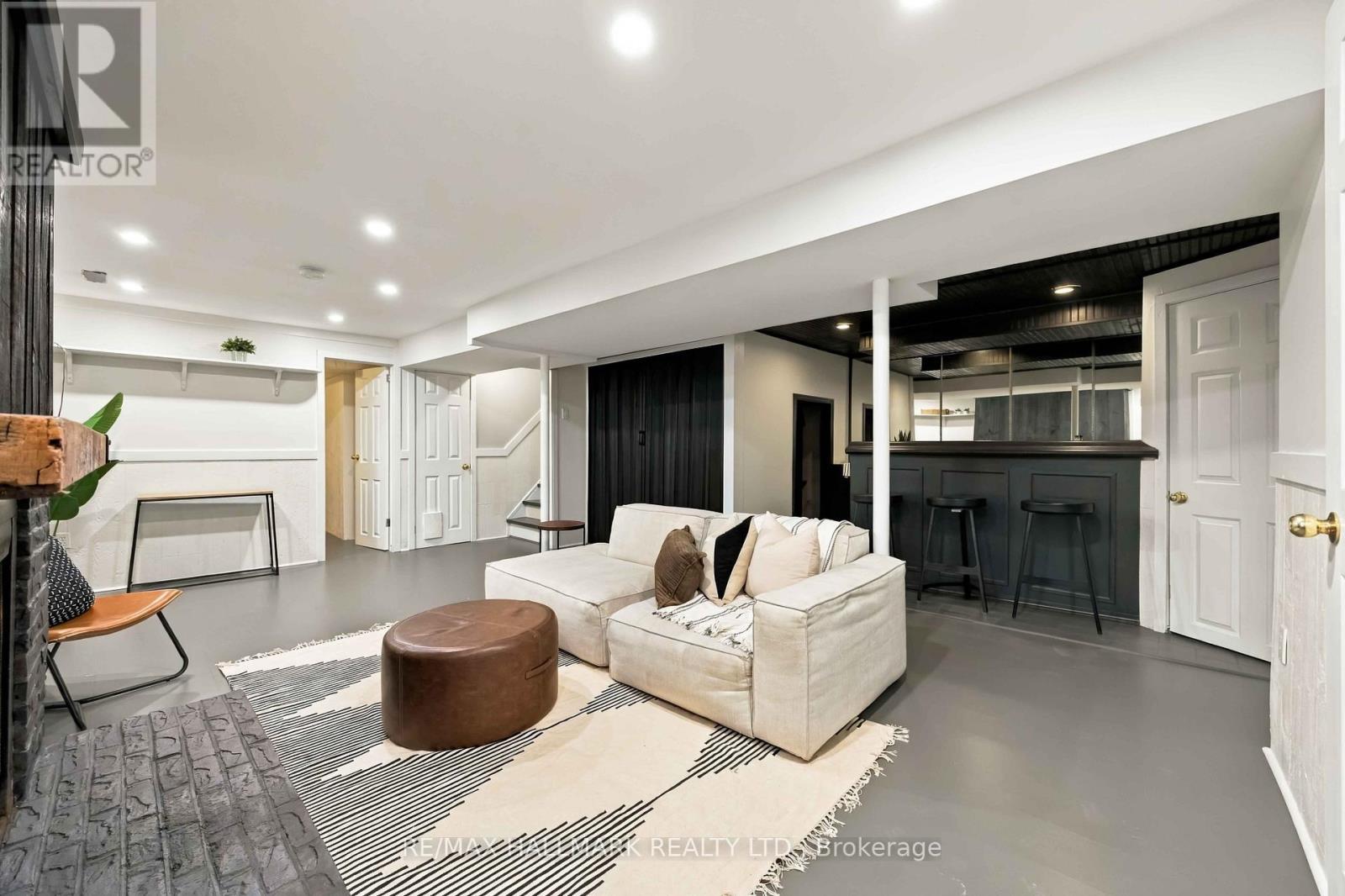 516 Creekview Circle, Pickering, ON