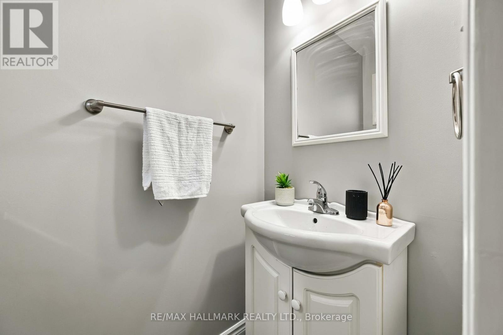 516 Creekview Circle, Pickering, ON