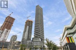 5703 - 448 BURNHAMTHORPE ROAD W Mississauga, ON L5B 0R4