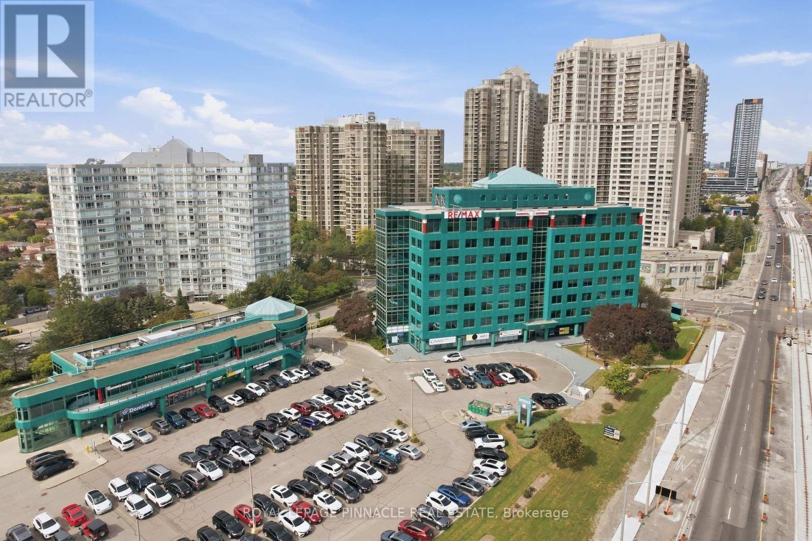 101 - 10 Kingsbridge Garden Circle, Mississauga, ON