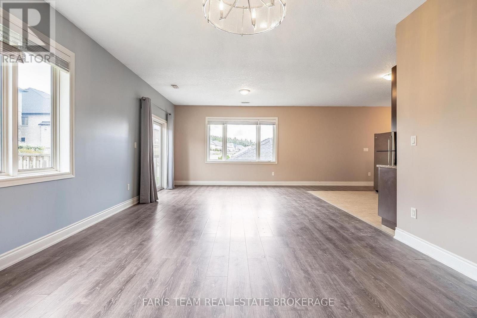 3118 Emperor Drive, Orillia, ON