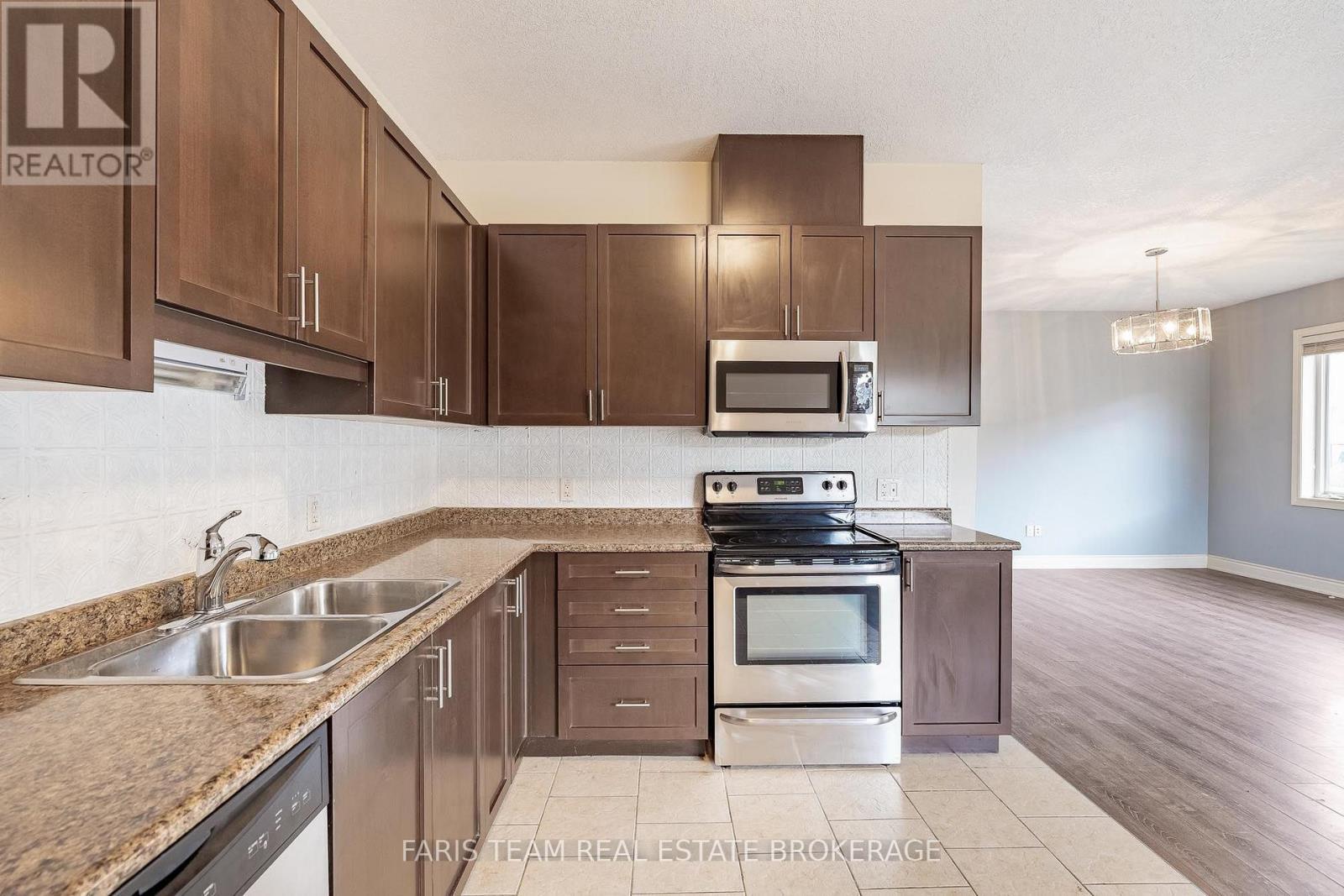 3118 Emperor Drive, Orillia, ON