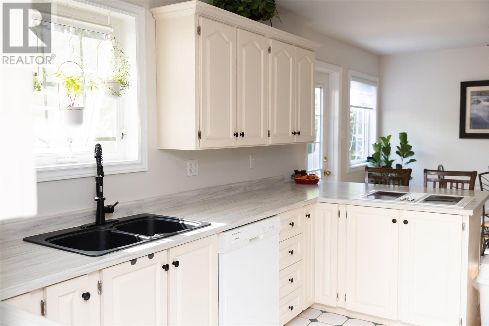 12 Lakeview Place, Appleton, NL