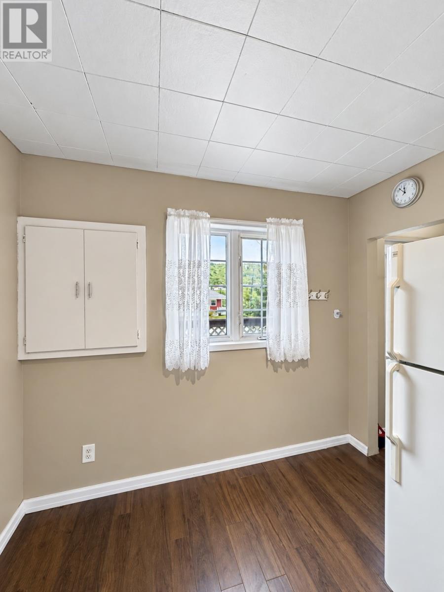 73 Beach Avenue, Salmon Cove, NL