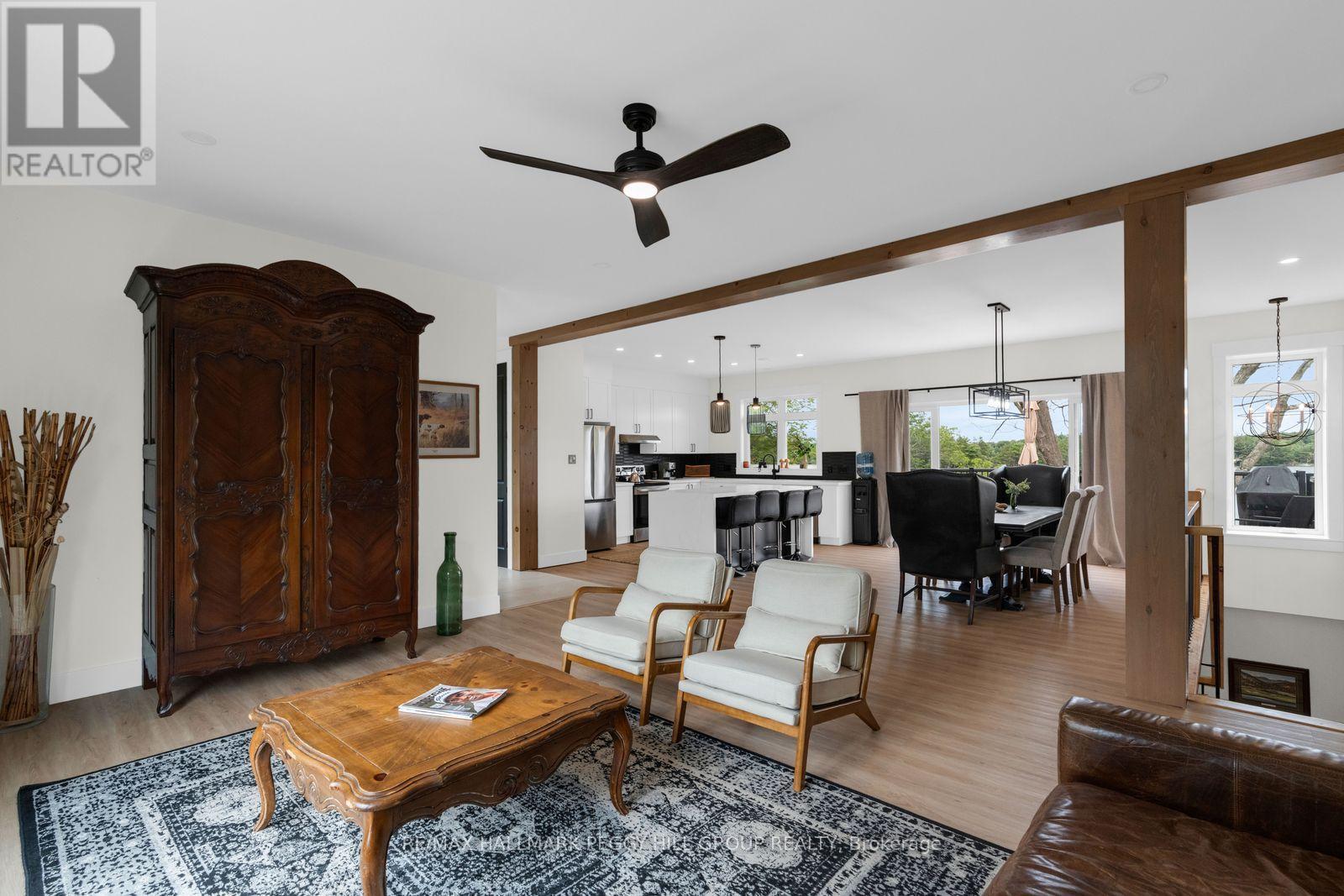20 Hawkins Point Road, Georgian Bay, ON