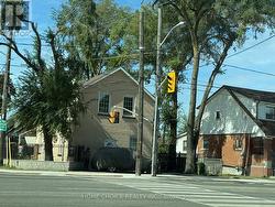 1232 JANE STREET Toronto, ON M6M 4X8