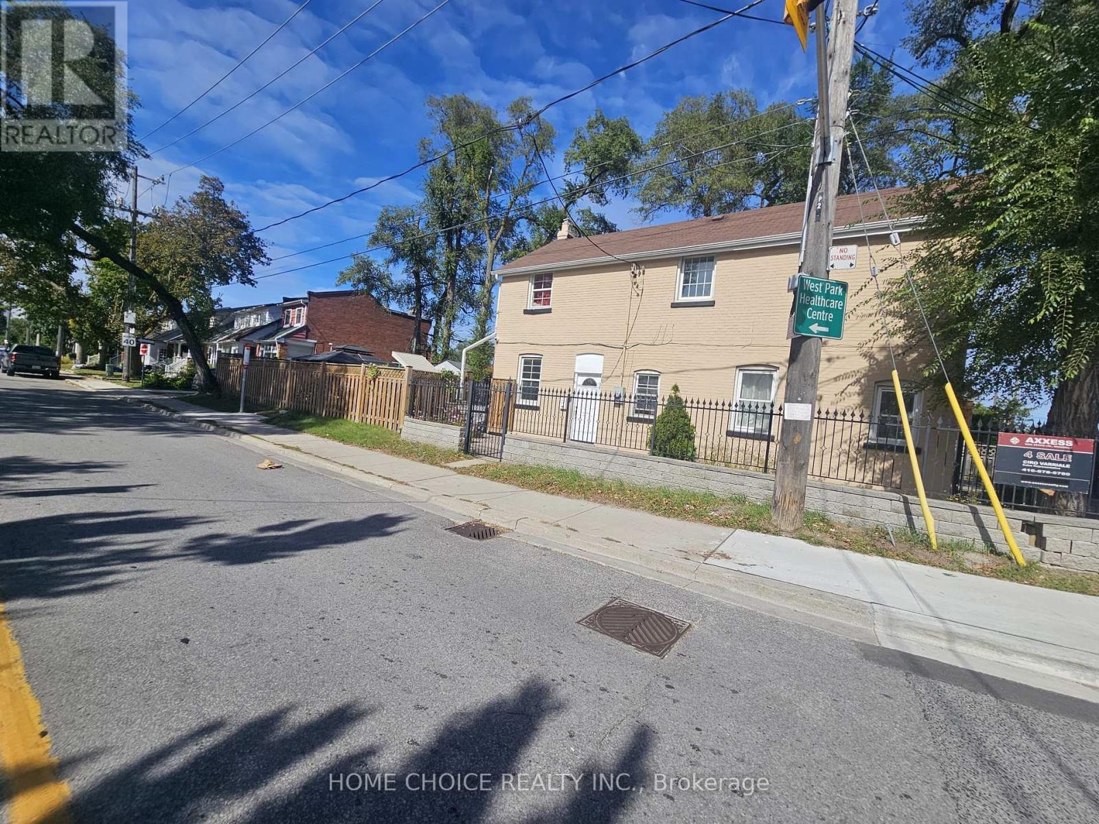 1232 Jane Street, Toronto, ON