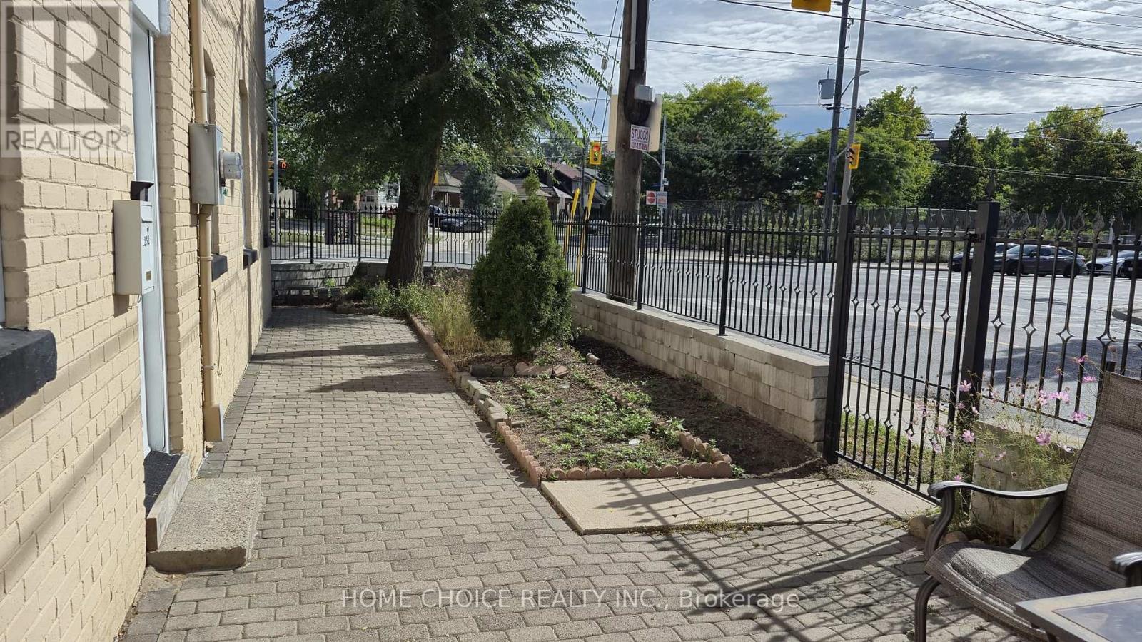 1232 Jane Street, Toronto, ON
