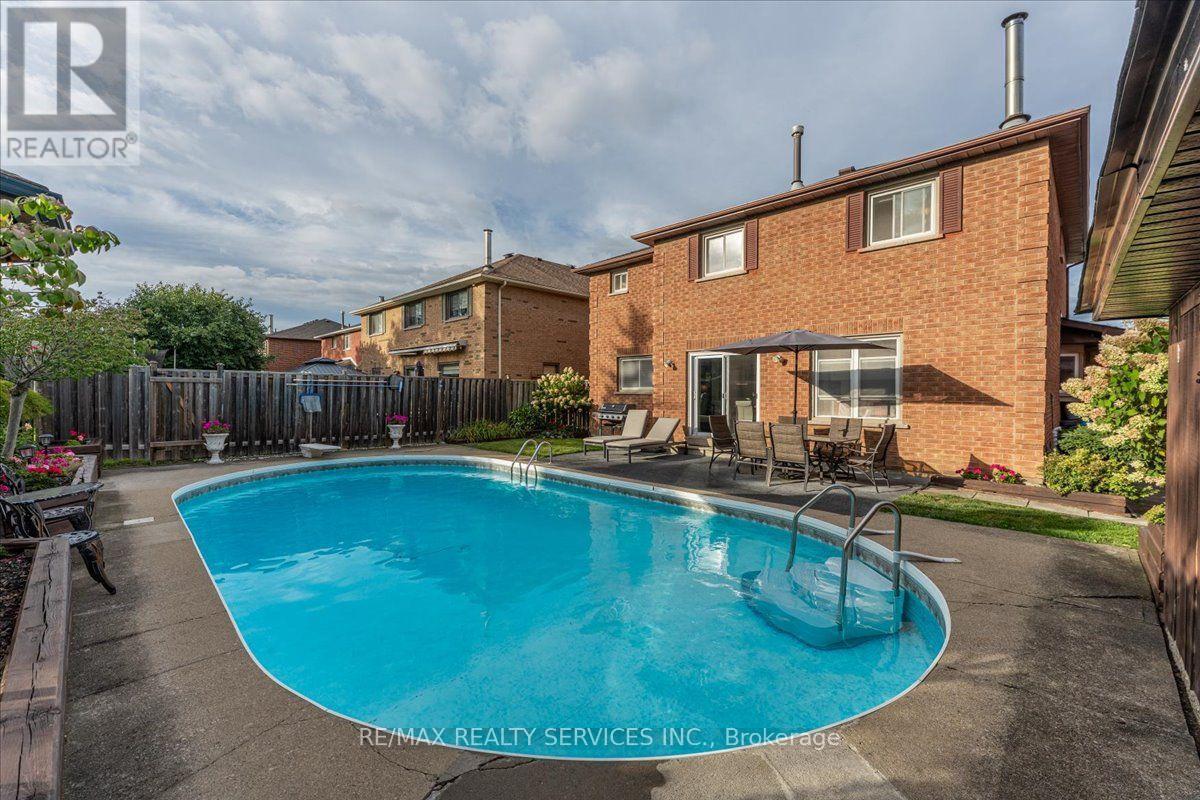 18 Corkett Drive, Brampton, ON