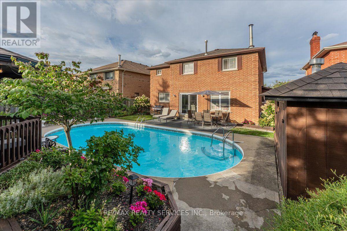 18 Corkett Drive, Brampton, ON
