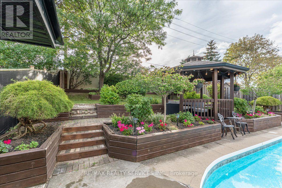 18 Corkett Drive, Brampton, ON
