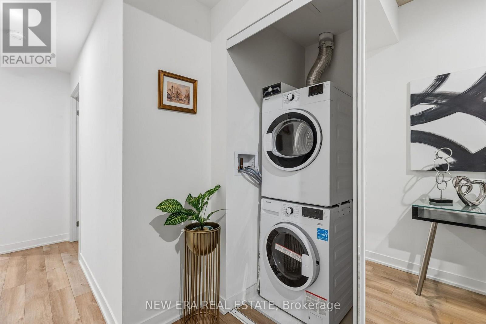301 - 1808 St. Clair Avenue W, Toronto, ON